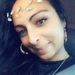 Meet your Posher, Angie